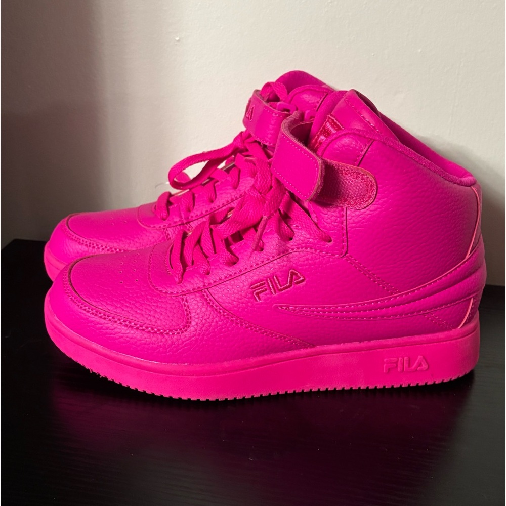 FILA Women's High-Top Sneakers in Bright Pink